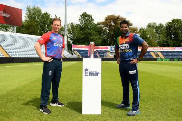 Eoin Morgan and Kusal Perera