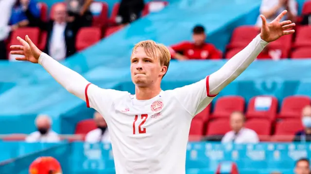 Dolberg celebrates goal