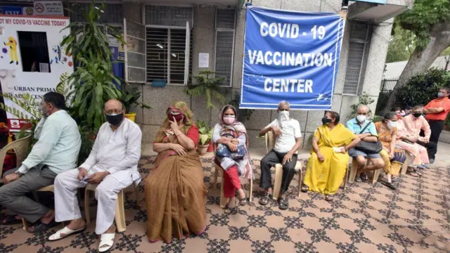 People waiting to get a Covid vaccine on 10 May 2021 in Delhi, India