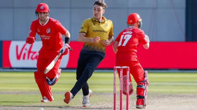 Lancashire v Leicestershire in 2020