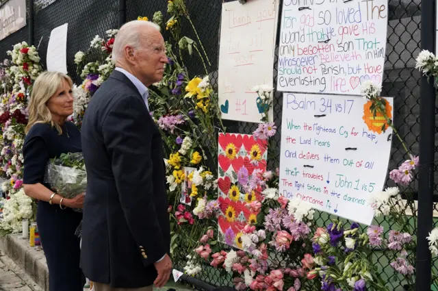 Joe and Jill Biden at memorial wall