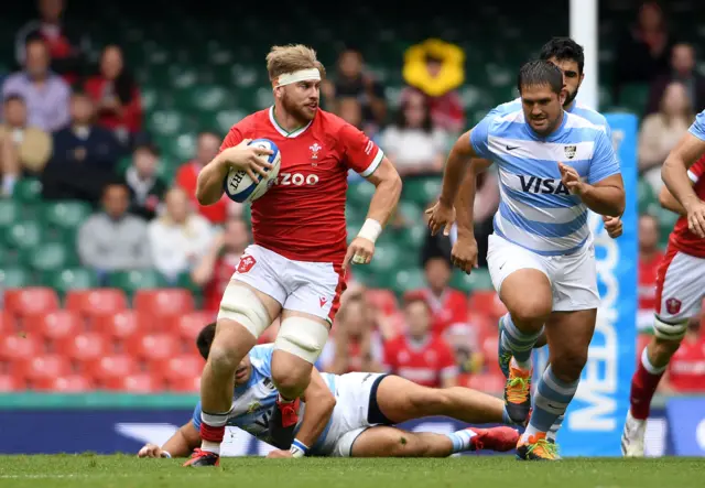 Wales back row Aaron Wainwright on the charge