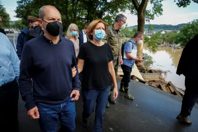 Rhineland-Palatinate's head Malu Dreyer (centre) visits a flooded area in Bad Neuenahr-Ahrweiler, Germany. Photo: 15 July 2021