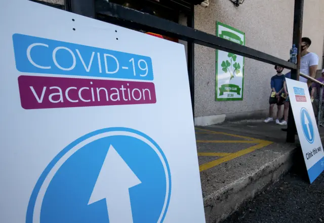 Covid vaccination pop-up clinic at  Pairc Esler