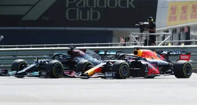 Lewis Hamilton ans Max Verstappen