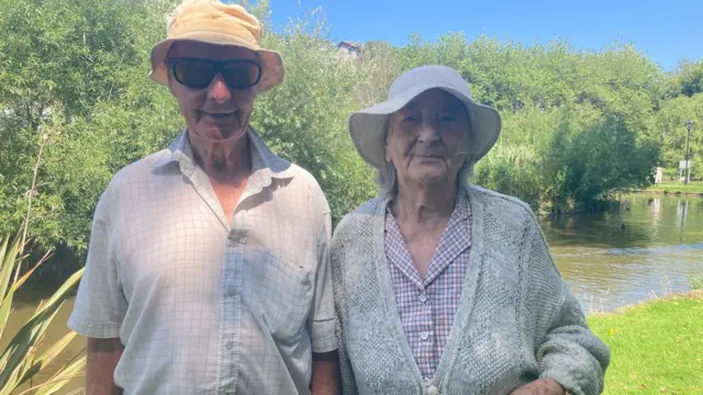 Leonard and Doreen Cross