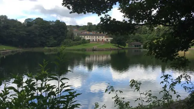 Lake at Crooke Valley Park