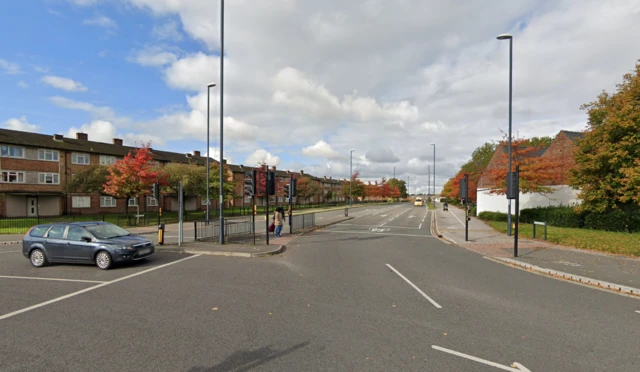 Mercian Way as seen from the Lara Croft Way roundabout