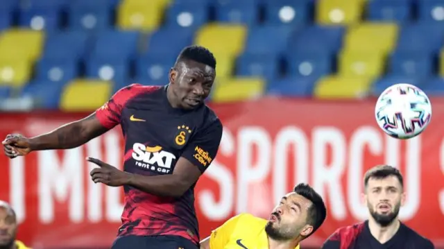 Peter Etebo in action for Galatasaray