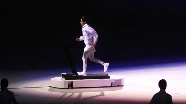 Treadmill runner