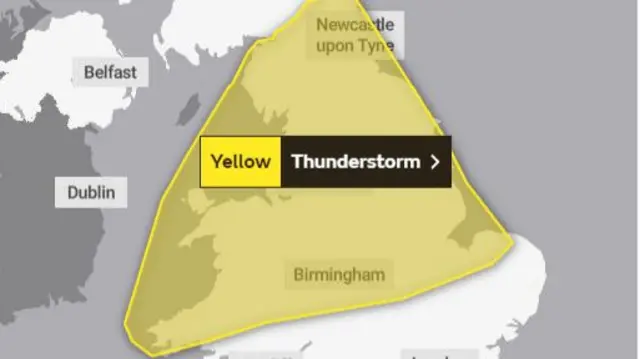 Yellow thunderstorm warning map