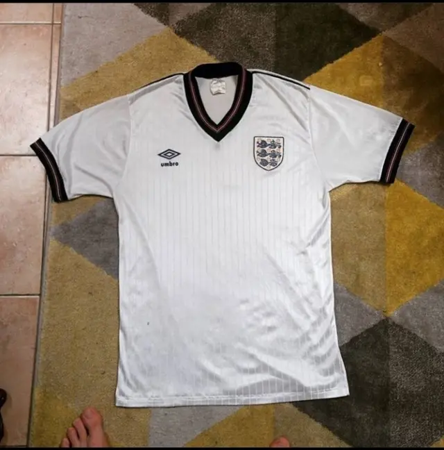 eNGLAND SHIRT