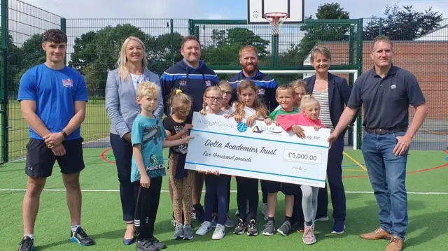 Yvette Cooper MP with children's club