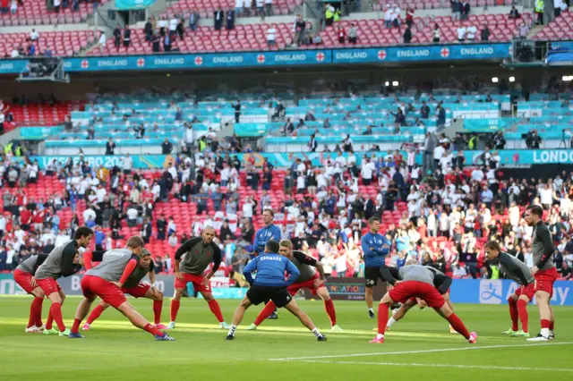 Denmark warm up