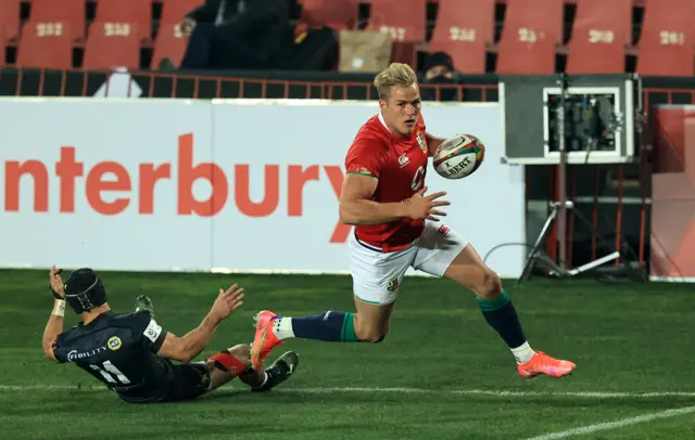 Duhan van der Merwe scores