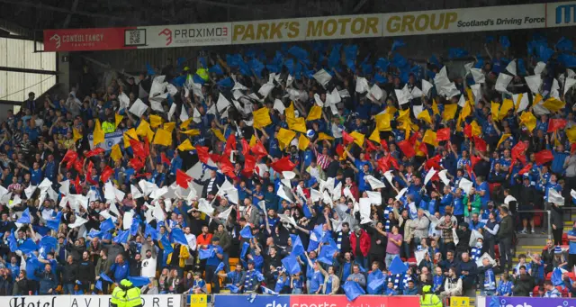 The fans at a packed McDiarmid Park are loving this contest