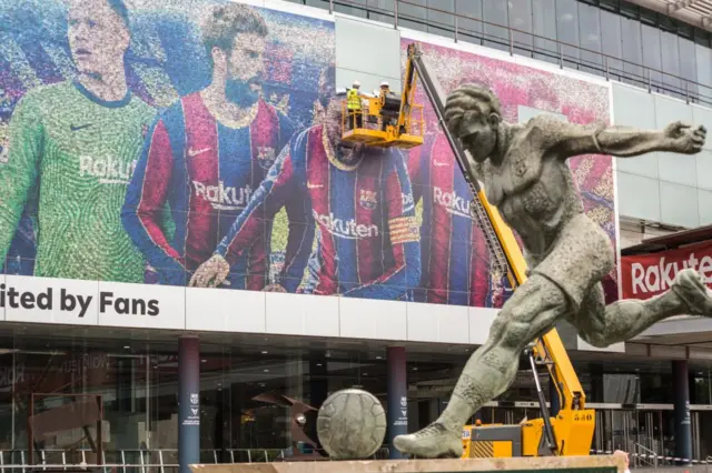 Lionel Messi's poster is torn down