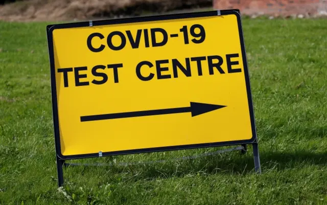 Covid test sign