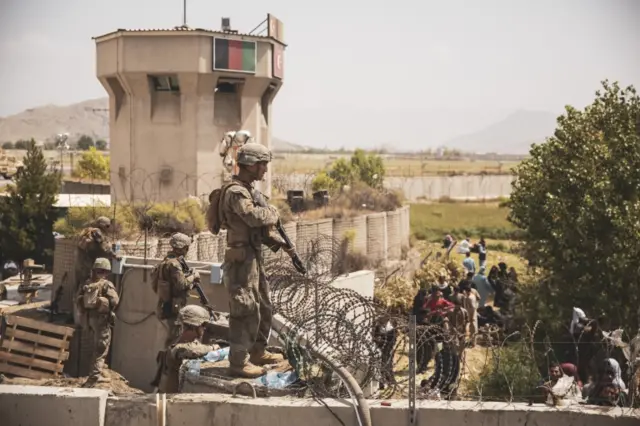 Soldier during the evacuation at Hamid Karzai International Airport