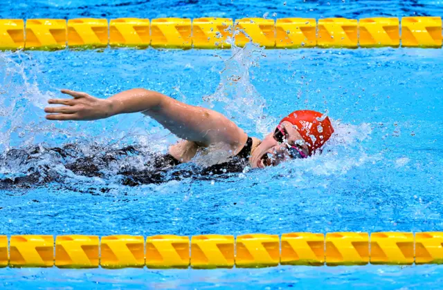 Tully Kearney swims in the final of the women's S5 200m freestyle