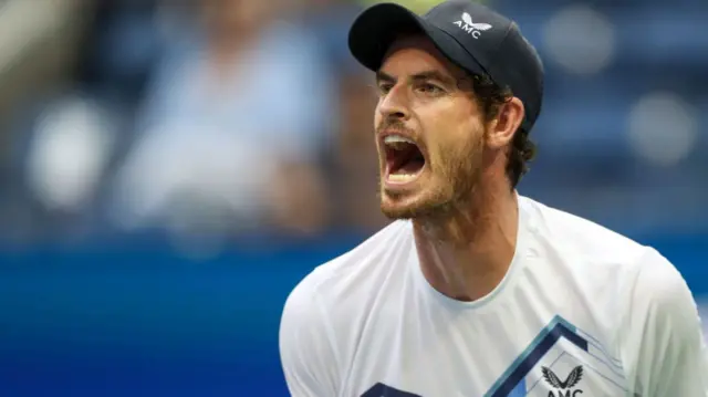 Andy Murray shouts