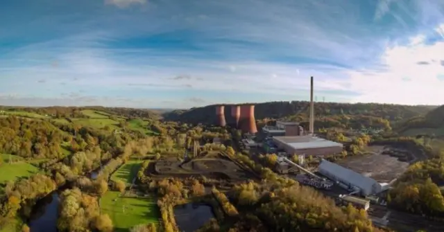 The old Ironbridge power station, before it was demolished