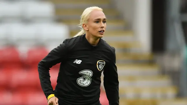 Republic forward Stephanie Roche