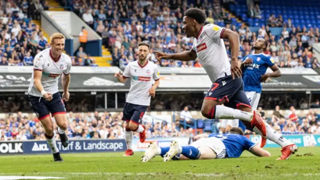 Bolton thrash Ipswich