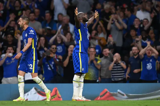 Romelu Lukaku celebrates Chelsea's third goal