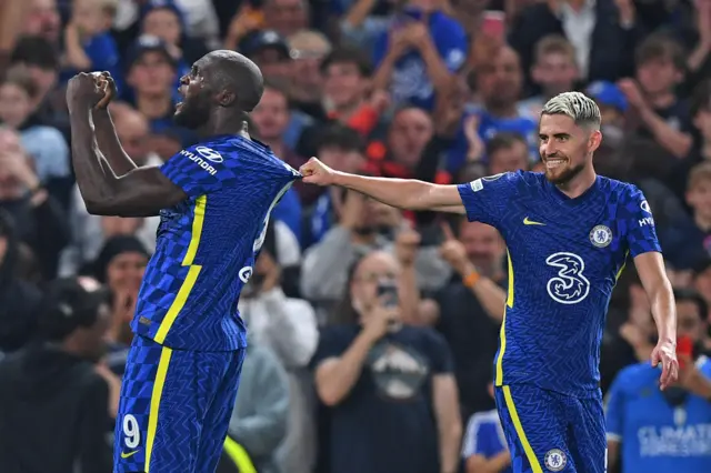 Jorginho and Lukaku celebrate the winning goal