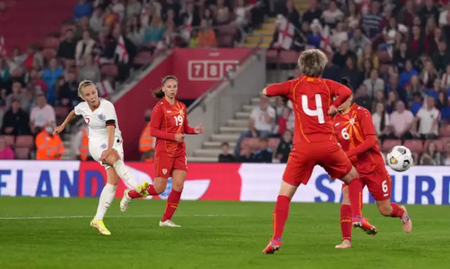 Beth Mead scores for England