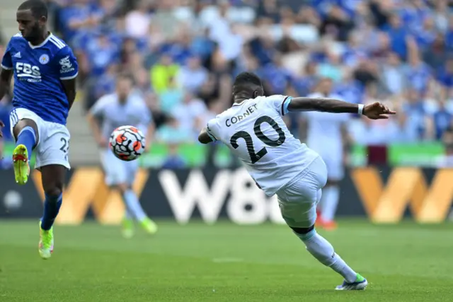 Maxwel Cornet scores for Burnley