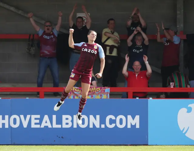 Emily Gielnik celebrates