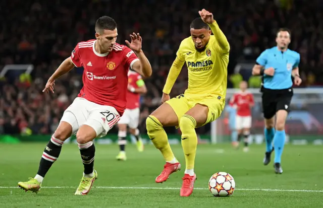 Arnaut Danjuma, Diogo Dalot, Manchester United, Villarreal