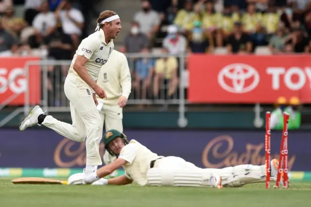 Stuart Broad celebrates dismissing Marnus Labuschagne