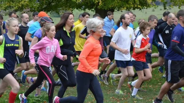 People running at a Parkrun event