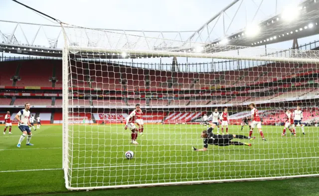 Erik Lamela Rabona