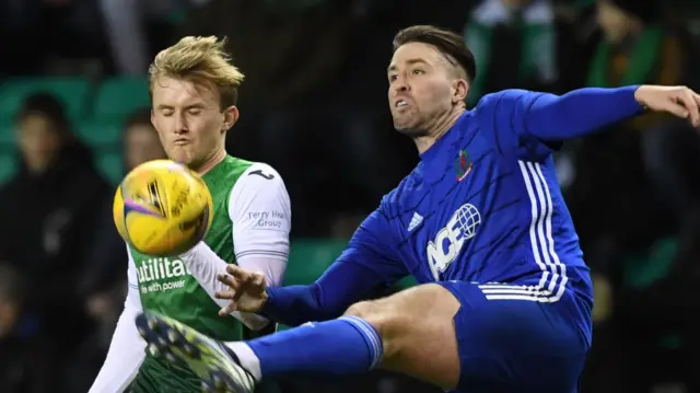 Hibs' Ewan Henderson and Cove Rangers' Morgyn Neill