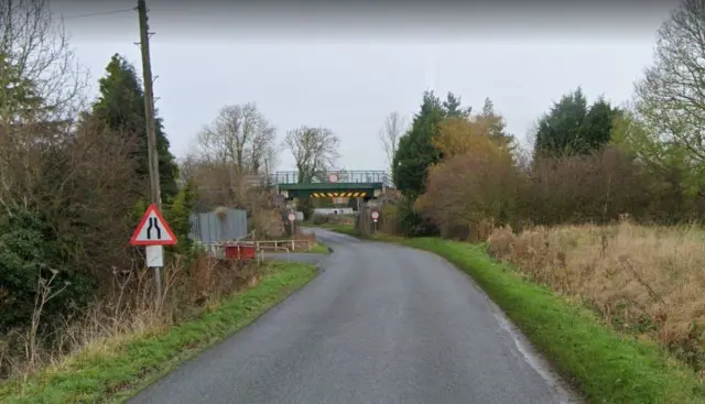 Pilham lane near to the Railway Bridge