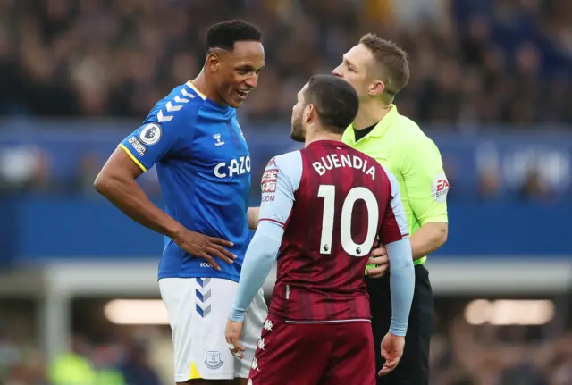 Yerry Mina and Emiliano Buendia