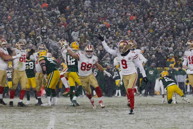 San Francisco 49ers beat the Green Bay Packers.