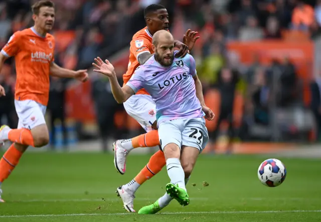 Teemu Pukki scores for Norwich