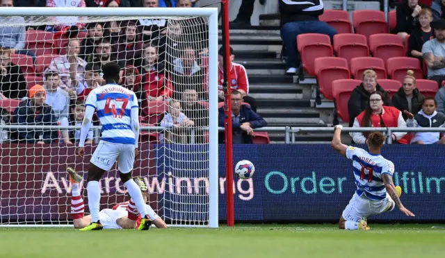 Tyler Roberts scores for QPR