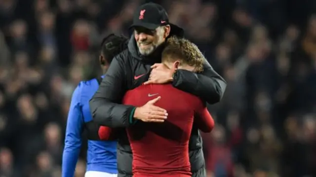 Jurgen Klopp celebrates with Harvey Elliott at full-time