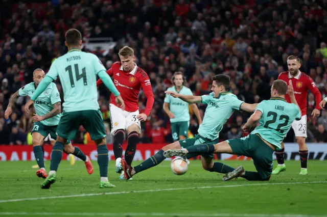 Scott McTominay scores