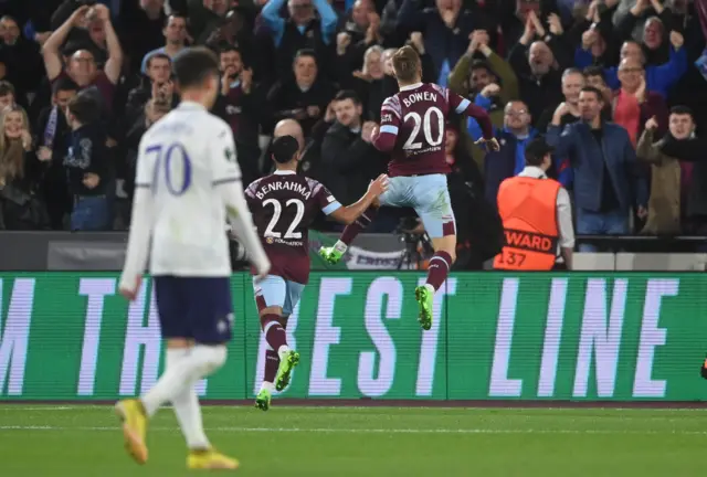 Bowen celebrates