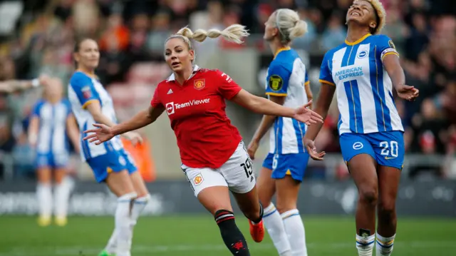 Adriana Leon celebrates her first goal for Man United and the fourth goal of the game.