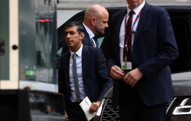 PM Rishi Sunak back at Downing Street