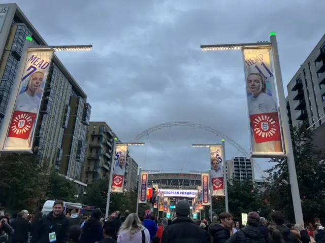 England fans head to Wembley