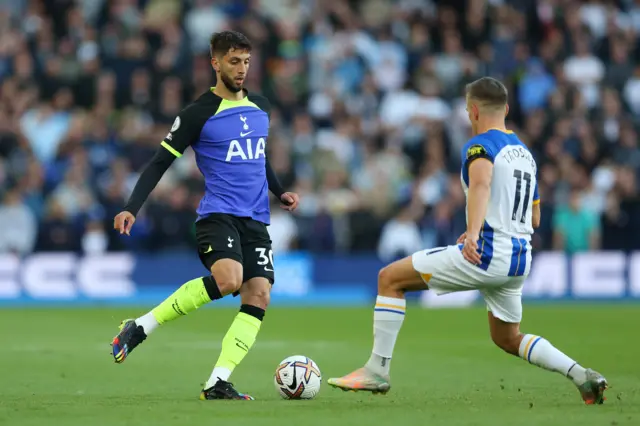 Rodrigo Bentancur and Leandro Trossard